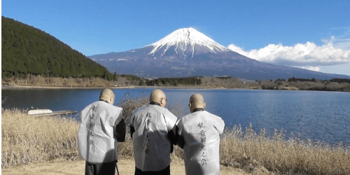 祈りと共にある富士観音水